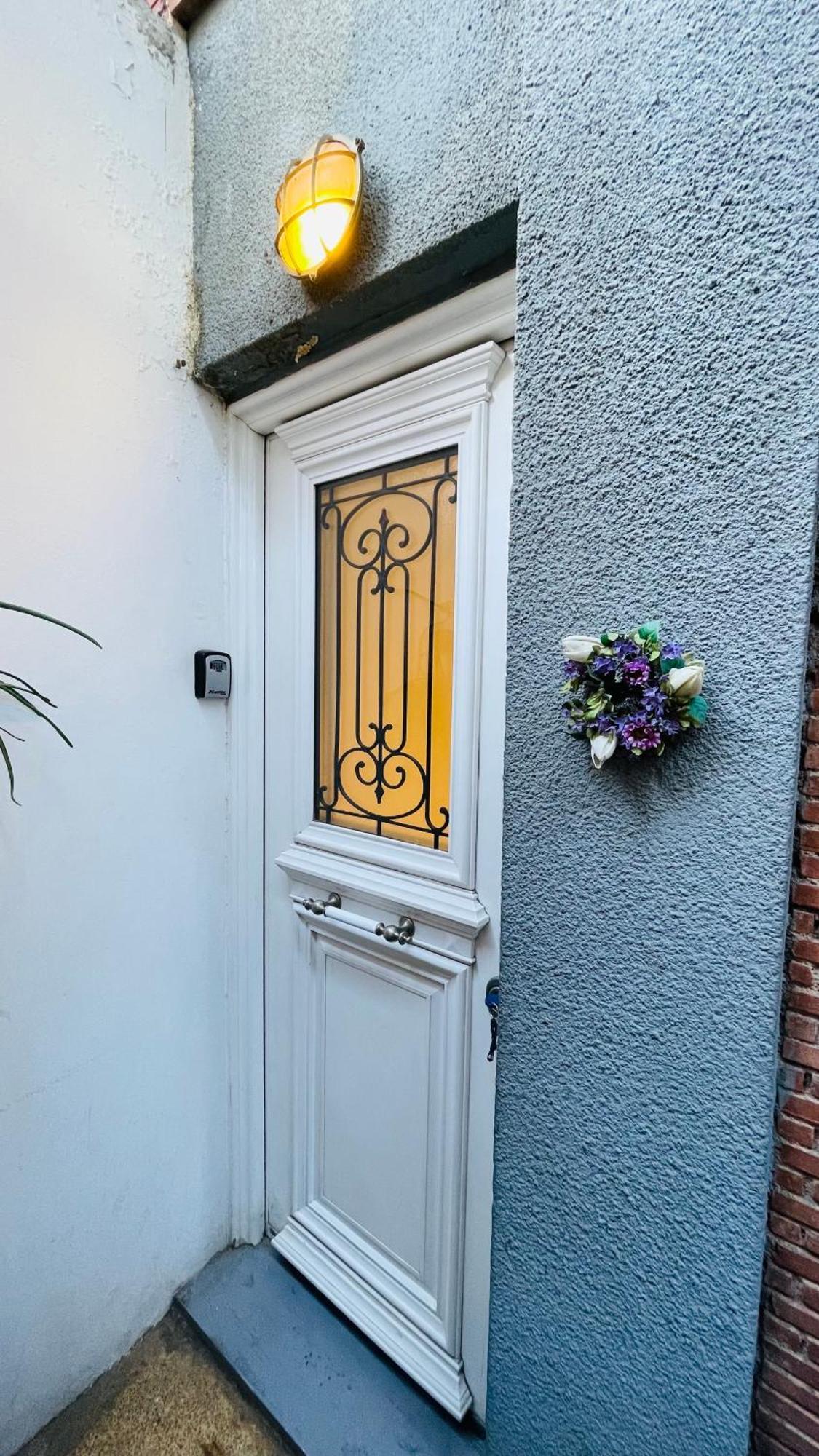 Cozy Apartment Ideally Located City Center And Megaron Moussikis Metro Station Athén Kültér fotó